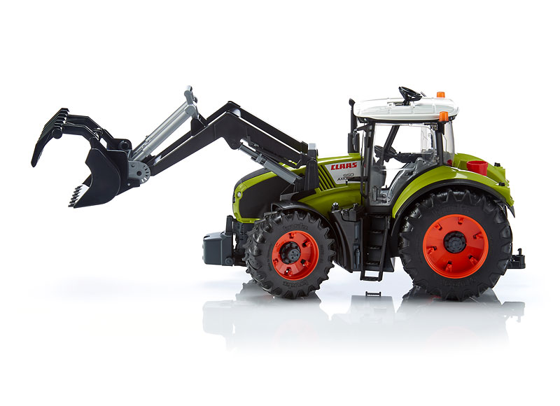 Bruder 2025 claas tractor